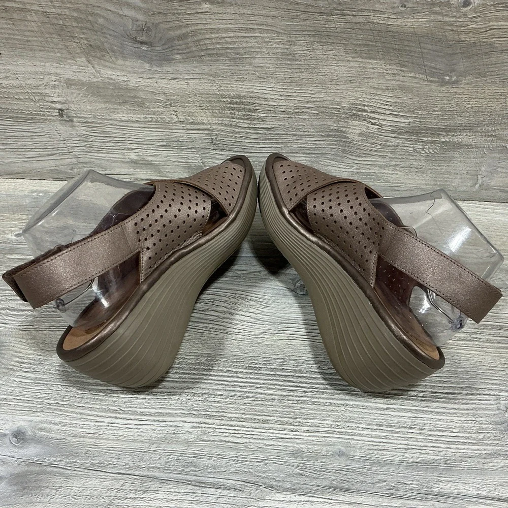Clarks Reedly Variel Wedge Sandals Metallic Pale Bronze Women's Size 9 M